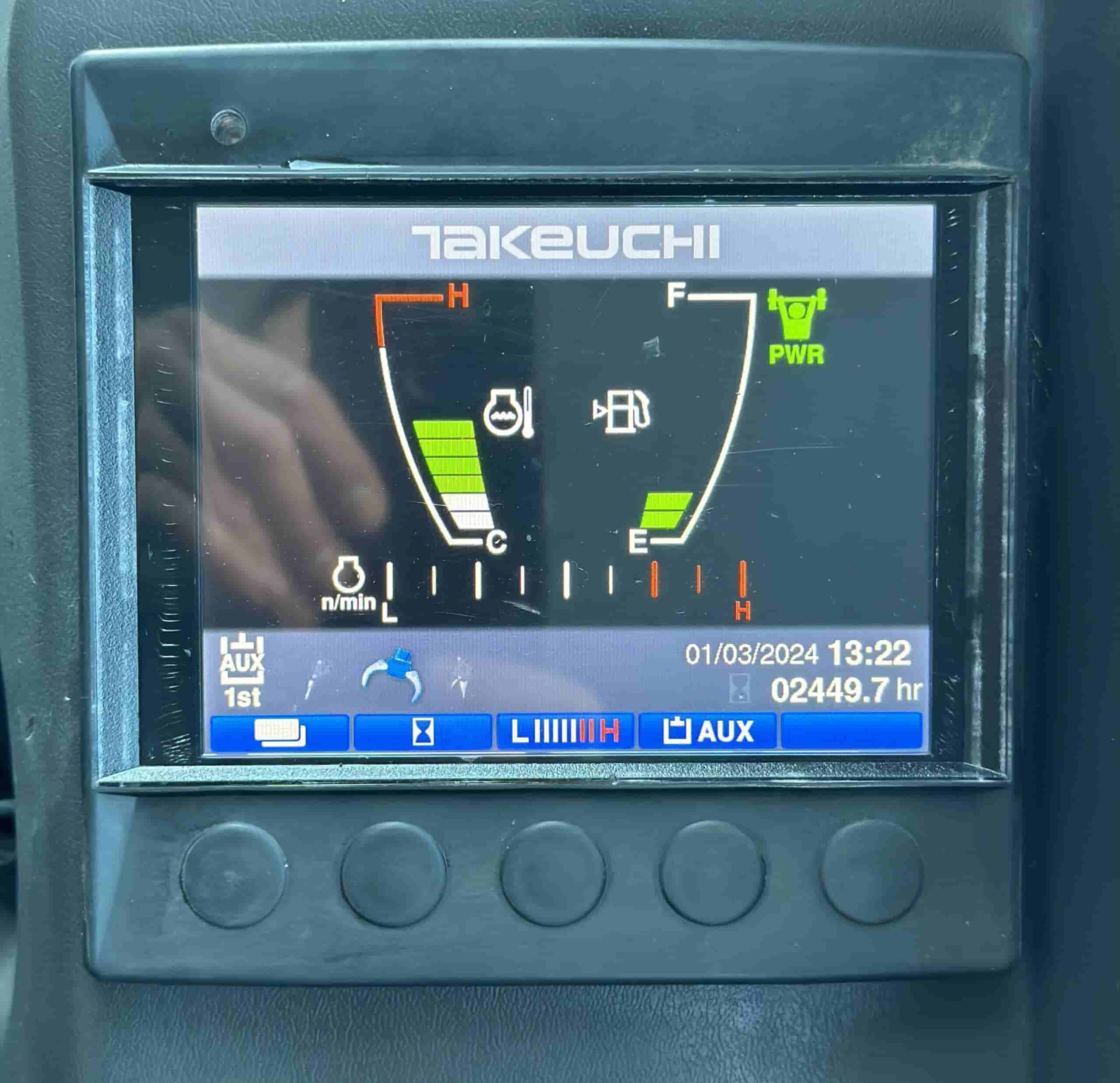 2018 TAKEUCHI TB260
